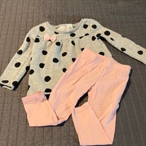 Carter’s 2 piece 3T outfit
